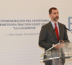 Don Felipe durante un momento de su intervención